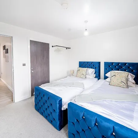 Apartment Cooperate Retreat 2-bedroom Gem In Bradford 10 Mins To Town *